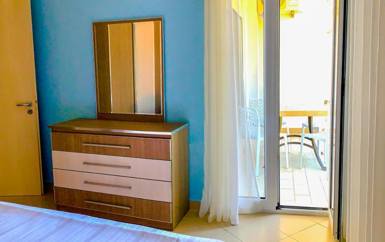 Endy Apartaments Orikum Luaran gambar