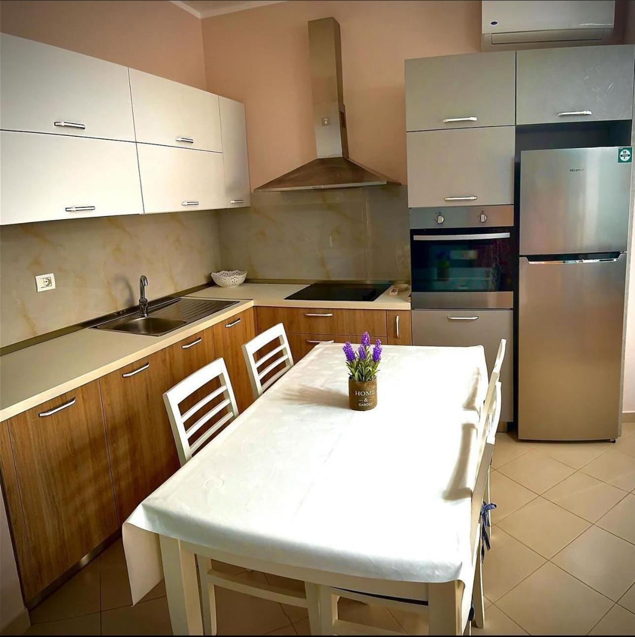 Endy Apartaments Orikum Luaran gambar