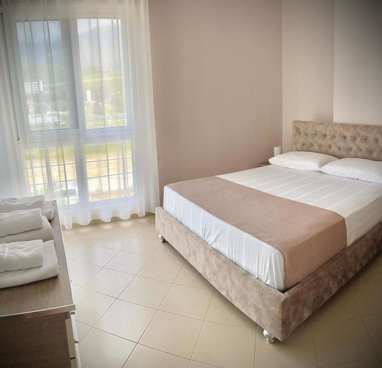 Endy Apartaments Orikum Luaran gambar