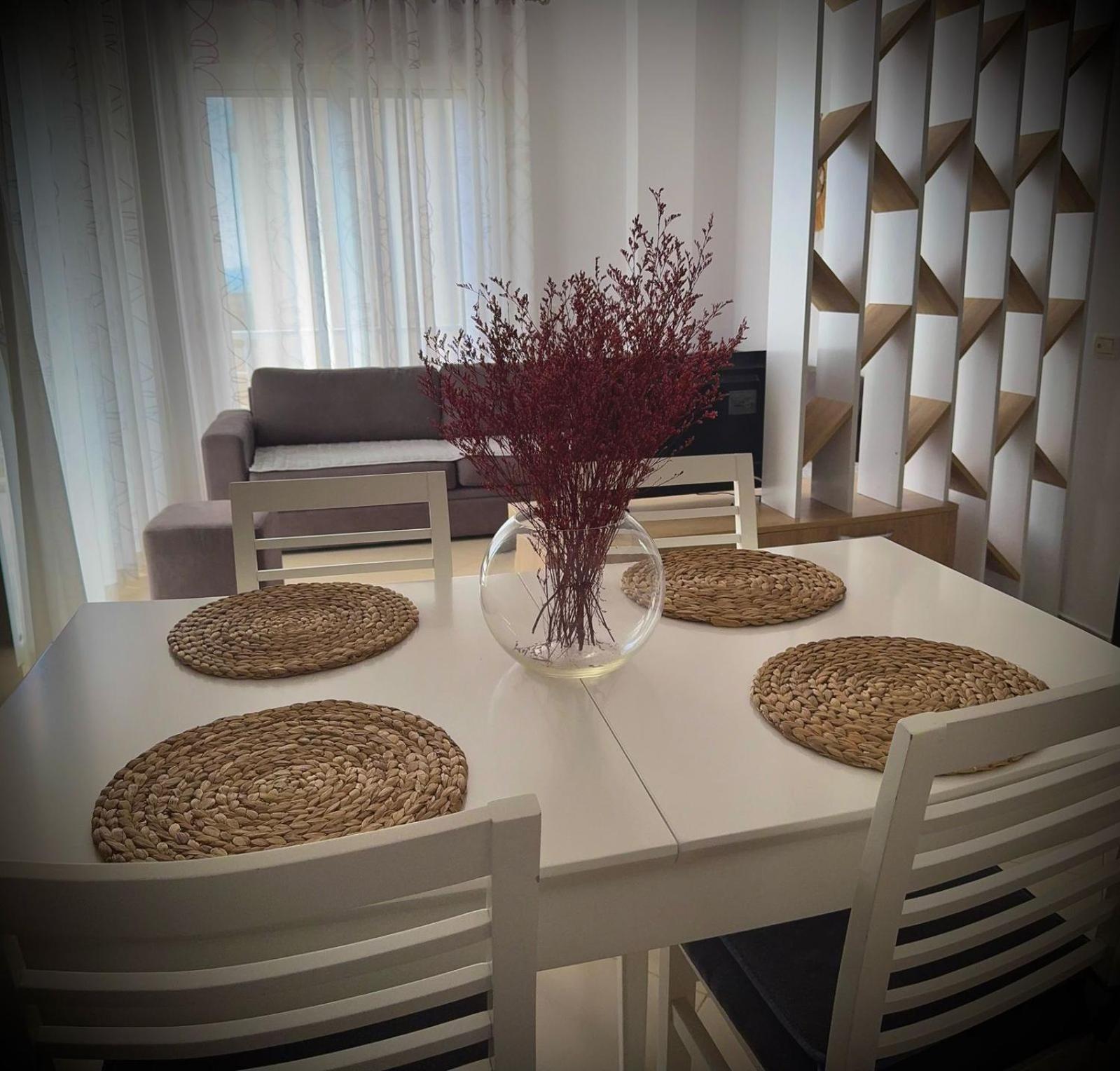 Endy Apartaments Orikum Luaran gambar