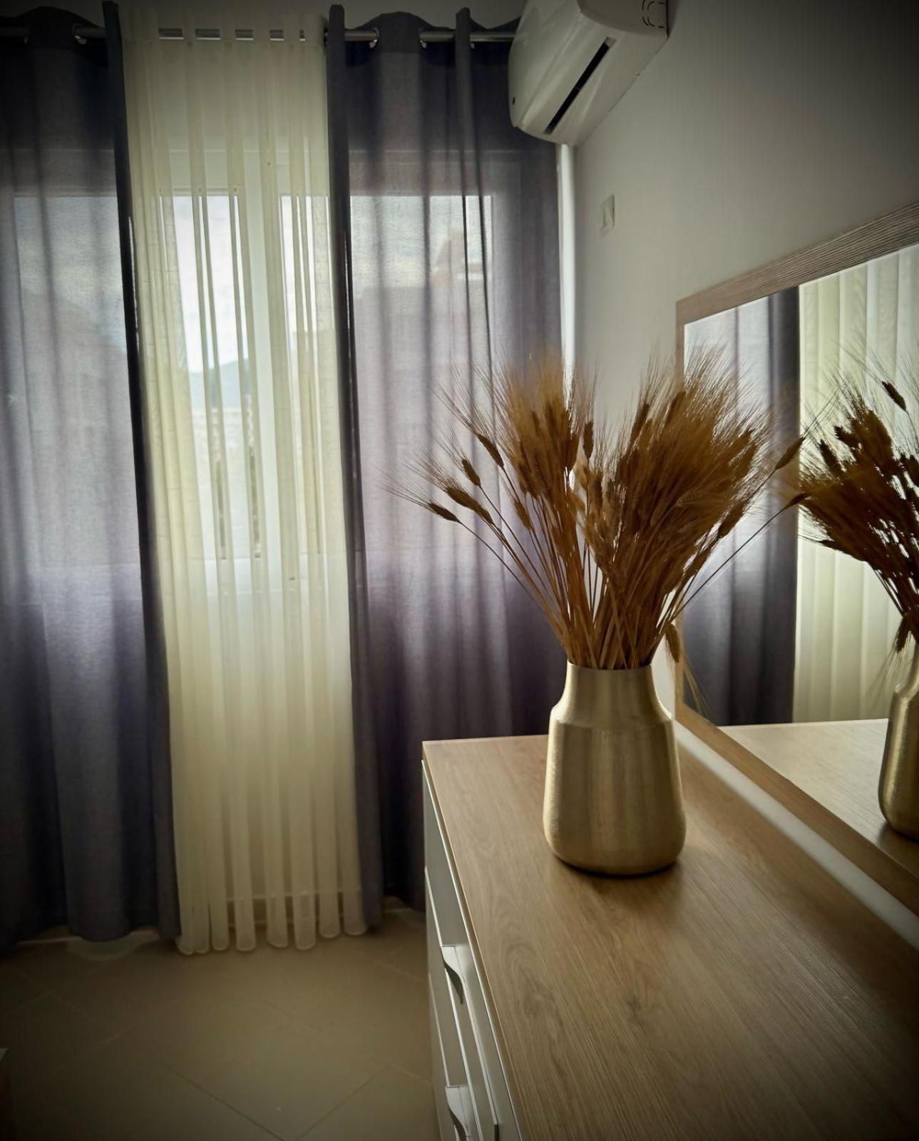 Endy Apartaments Orikum Luaran gambar